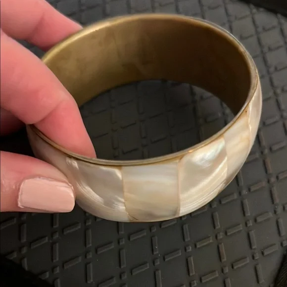 Chic Cream and Gold Bangle - Picture 2 of 5